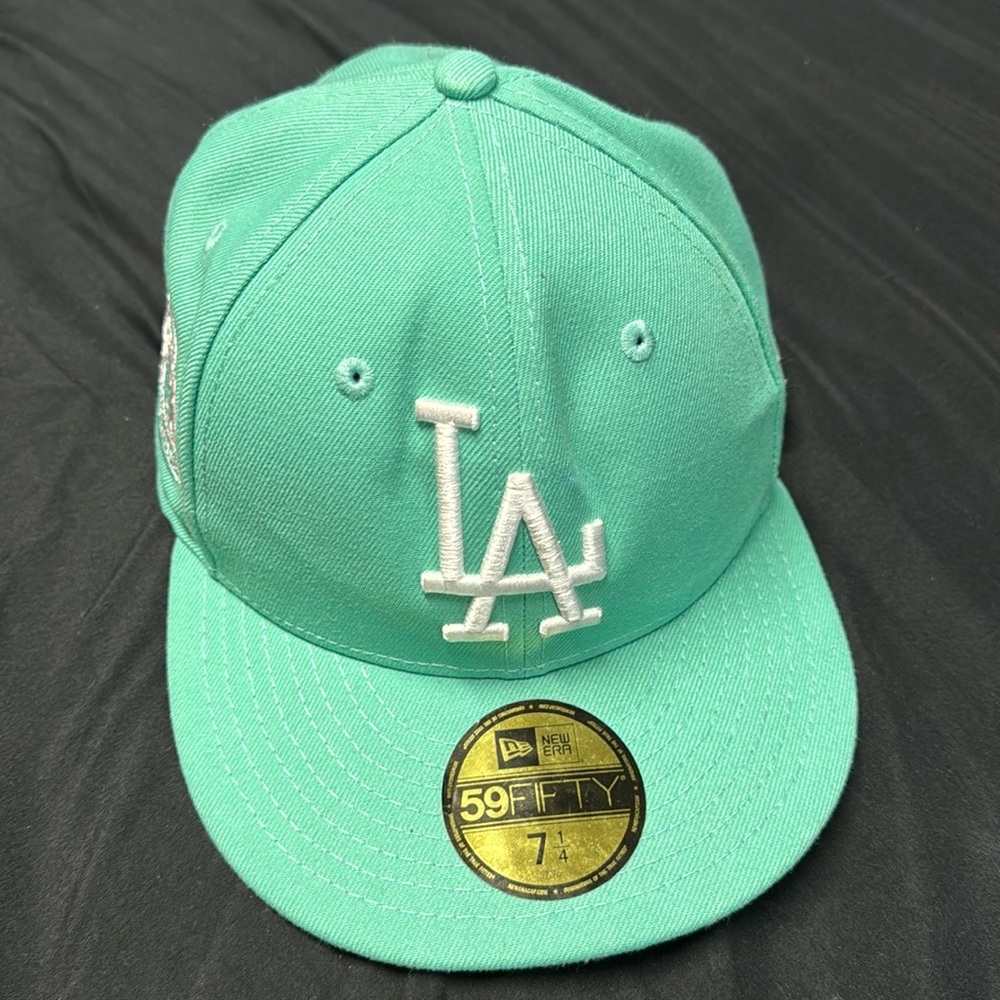 Los Ángeles Dodgers Teal and Pink fitted hat